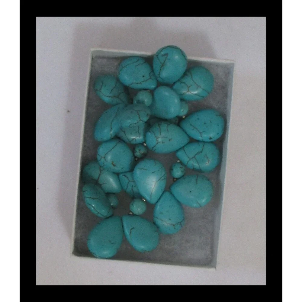 Turquoise Colored Beads Stretch Bracelet Teardrop Style BR-06